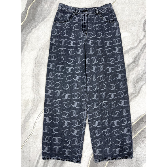 Chanel 23B Runway Black Denim White CC Printed Logo Baggy Oversized Jeans 36 - Picture 2 of 11